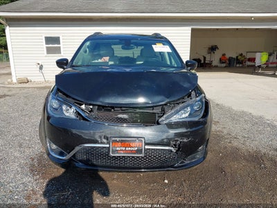 CHRYSLER PACIFICA