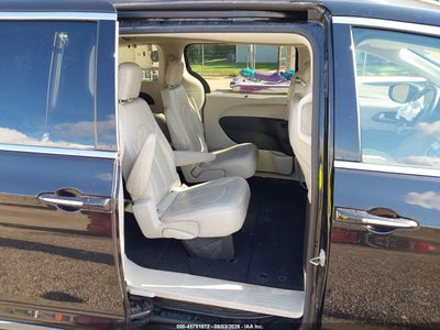 CHRYSLER PACIFICA