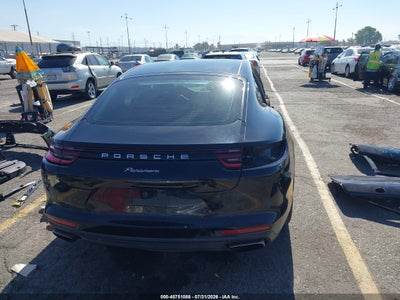 PORSCHE PANAMERA