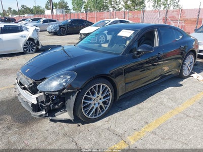 PORSCHE PANAMERA