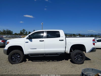 TOYOTA TUNDRA