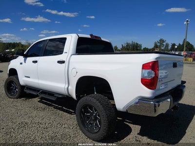 TOYOTA TUNDRA