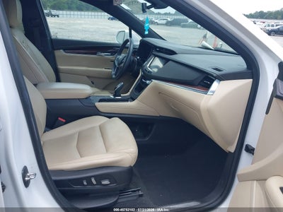 CADILLAC XT5