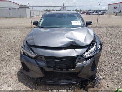 NISSAN MAXIMA