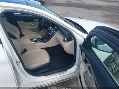MERCEDES-BENZ C 300
