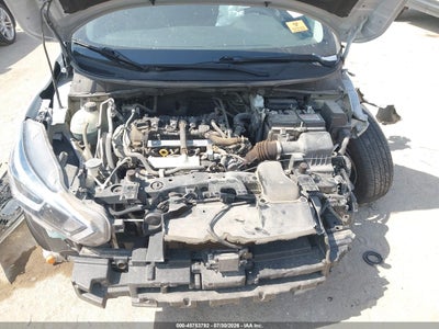 NISSAN VERSA