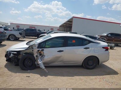 NISSAN VERSA