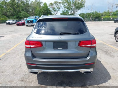 MERCEDES-BENZ GLC 300