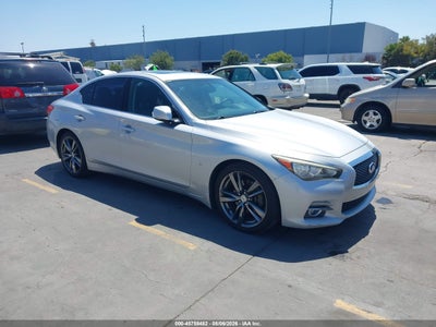 2015 Infiniti Q50