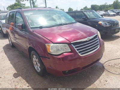 2008 Chrysler Town & Country