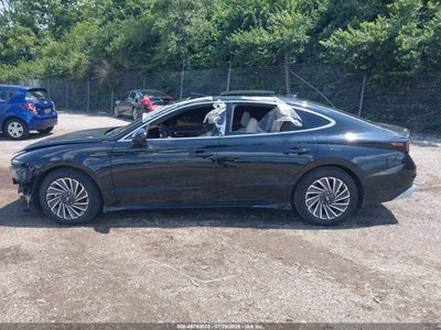 HYUNDAI SONATA HYBRID