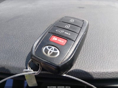 TOYOTA GRAND HIGHLANDER