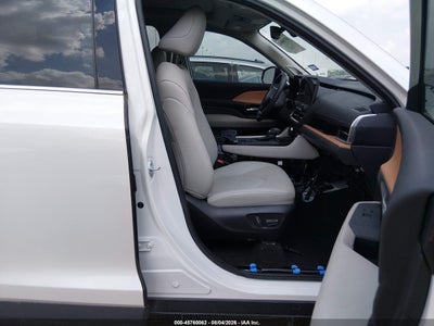 TOYOTA GRAND HIGHLANDER