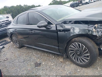 HYUNDAI SONATA HYBRID