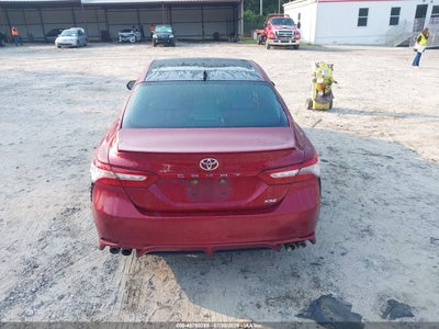TOYOTA CAMRY
