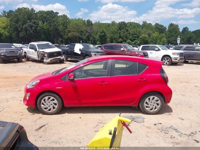 TOYOTA PRIUS C