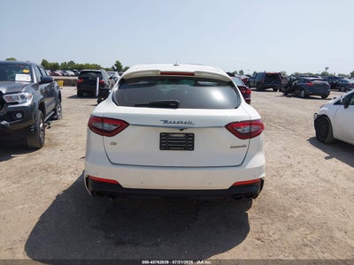 MASERATI LEVANTE