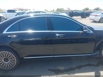 MERCEDES-BENZ S 550