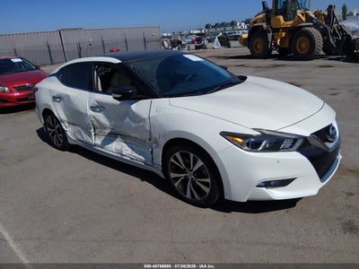NISSAN MAXIMA