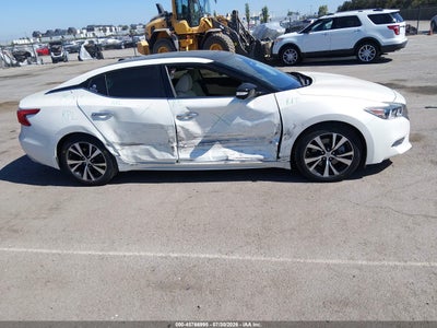 NISSAN MAXIMA