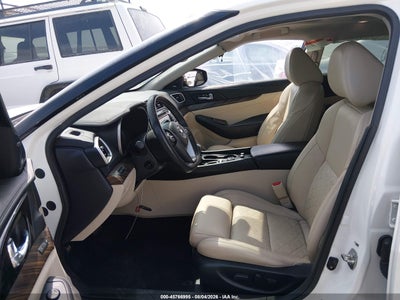 NISSAN MAXIMA