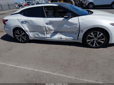 NISSAN MAXIMA