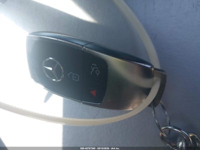 MERCEDES-BENZ GLB 250