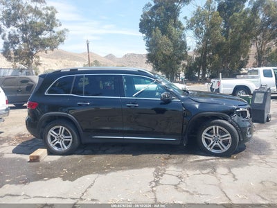 MERCEDES-BENZ GLB 250