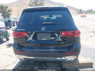 MERCEDES-BENZ GLB 250