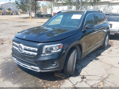 MERCEDES-BENZ GLB 250