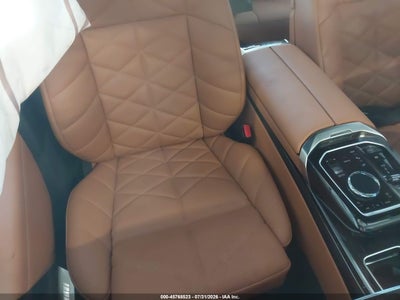 BMW 740