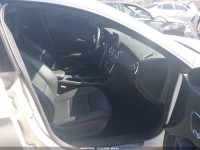 MERCEDES-BENZ CLA 250