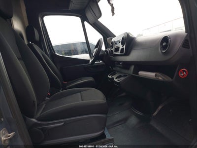 MERCEDES-BENZ SPRINTER 2500