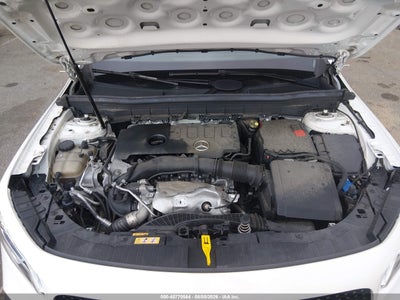 MERCEDES-BENZ GLB 250