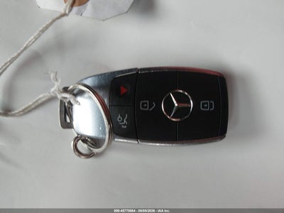 MERCEDES-BENZ GLB 250