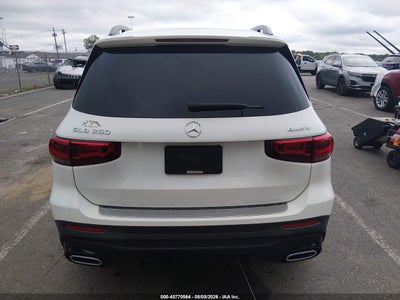 MERCEDES-BENZ GLB 250