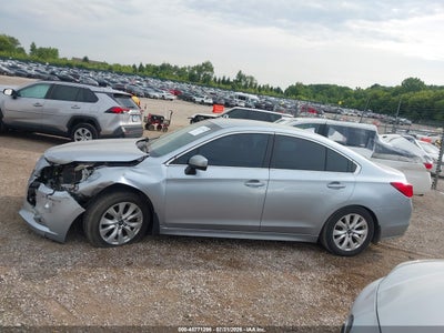 SUBARU LEGACY