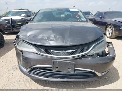 CHRYSLER 200