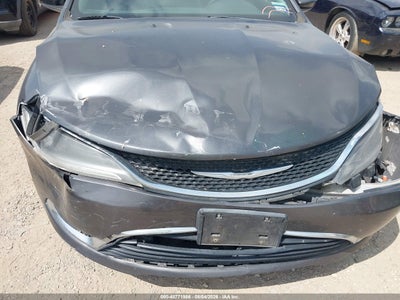 CHRYSLER 200
