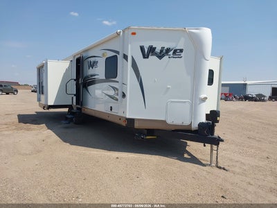 2016 Flagstaff V-LITE 35' Bumper Pull