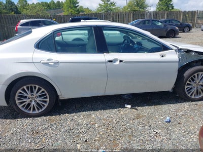 TOYOTA CAMRY
