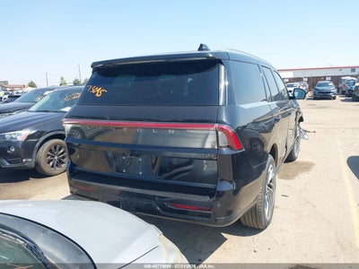 LINCOLN NAVIGATOR