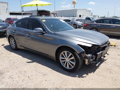 2015 Infiniti Q50