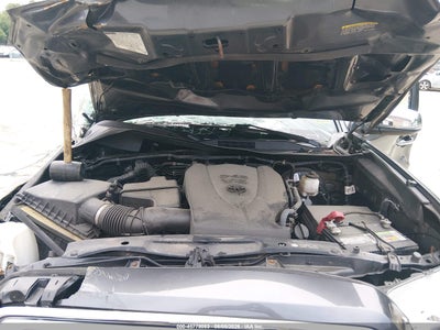 TOYOTA TACOMA