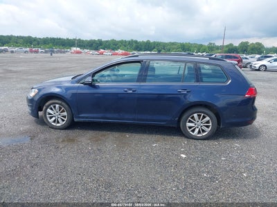 VOLKSWAGEN GOLF SPORTWAGEN