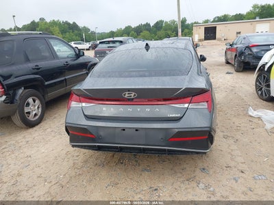 HYUNDAI ELANTRA