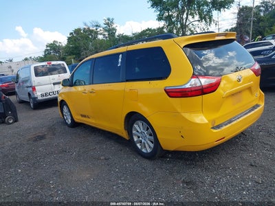 TOYOTA SIENNA
