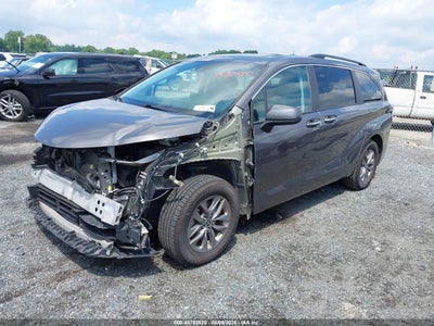 TOYOTA SIENNA