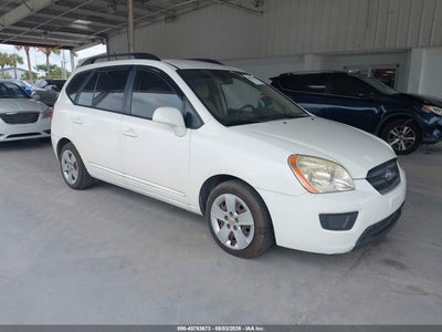 2009 Kia Rondo