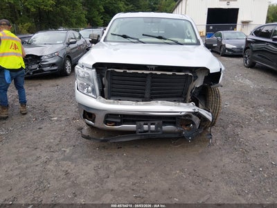 NISSAN TITAN